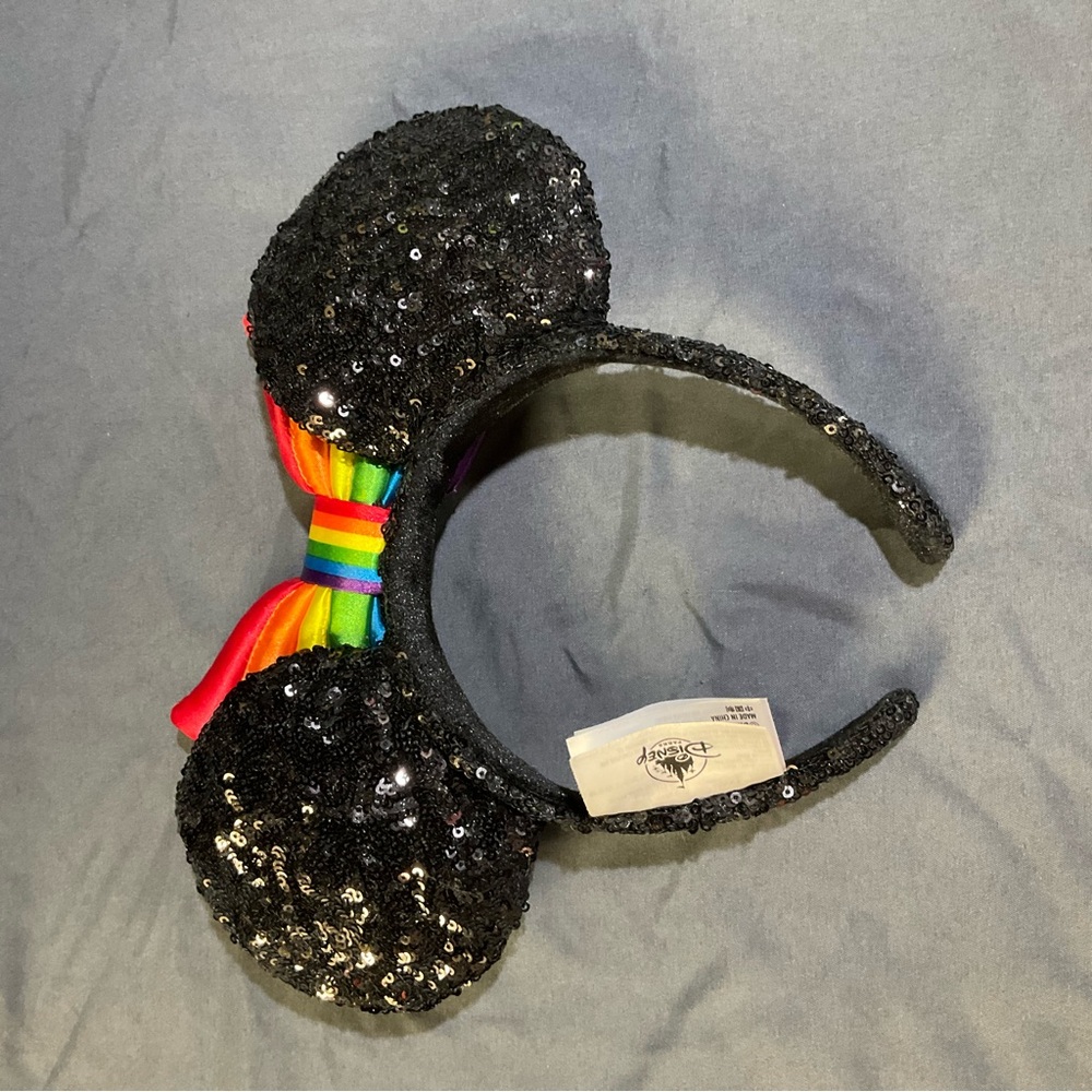 Disney Black Sequin Ears with Rainbow Bow - Picture 6 of 7